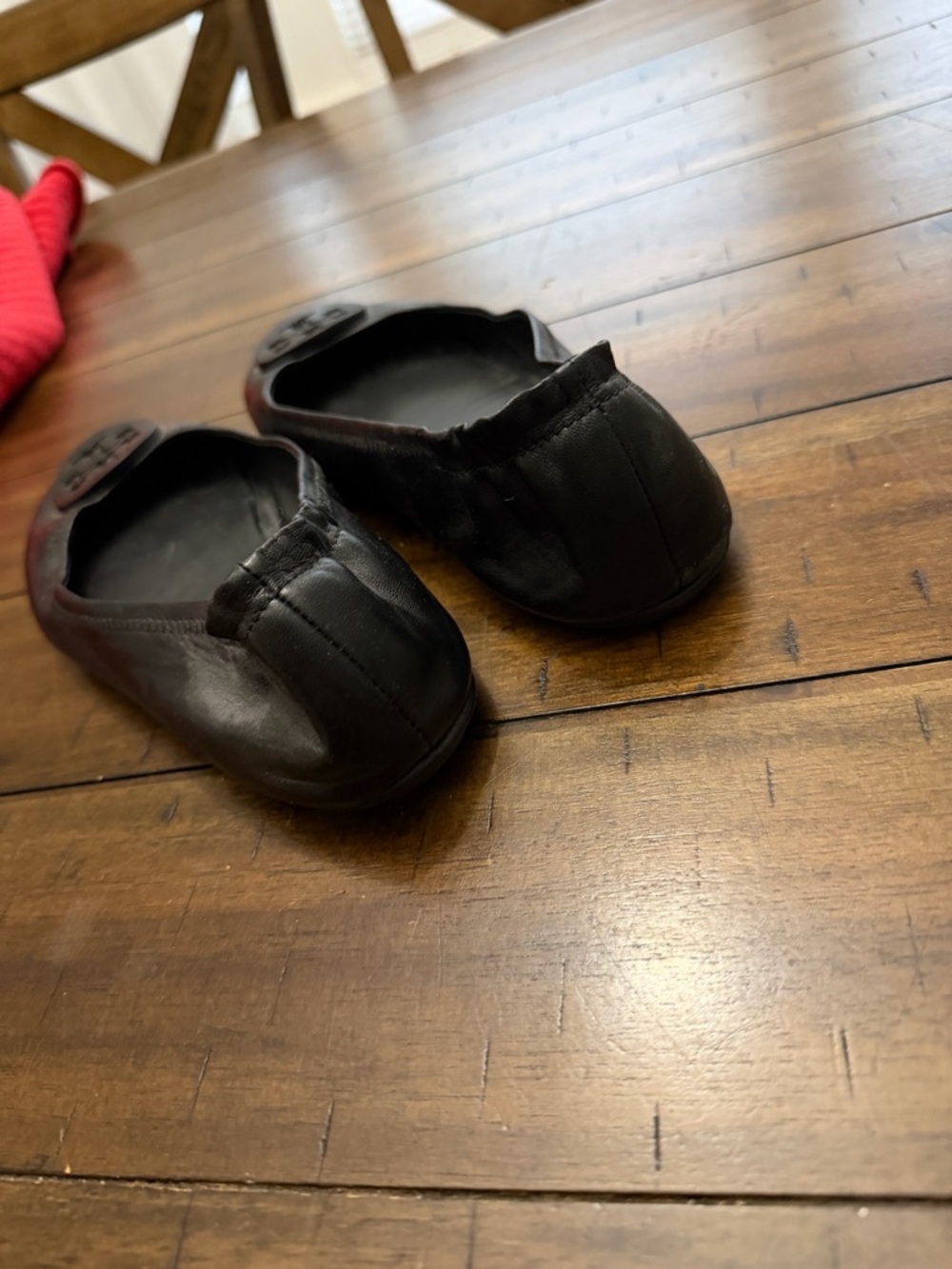 Tory Burch Black Leather Logo Ballet Flats - Picture 3 of 3